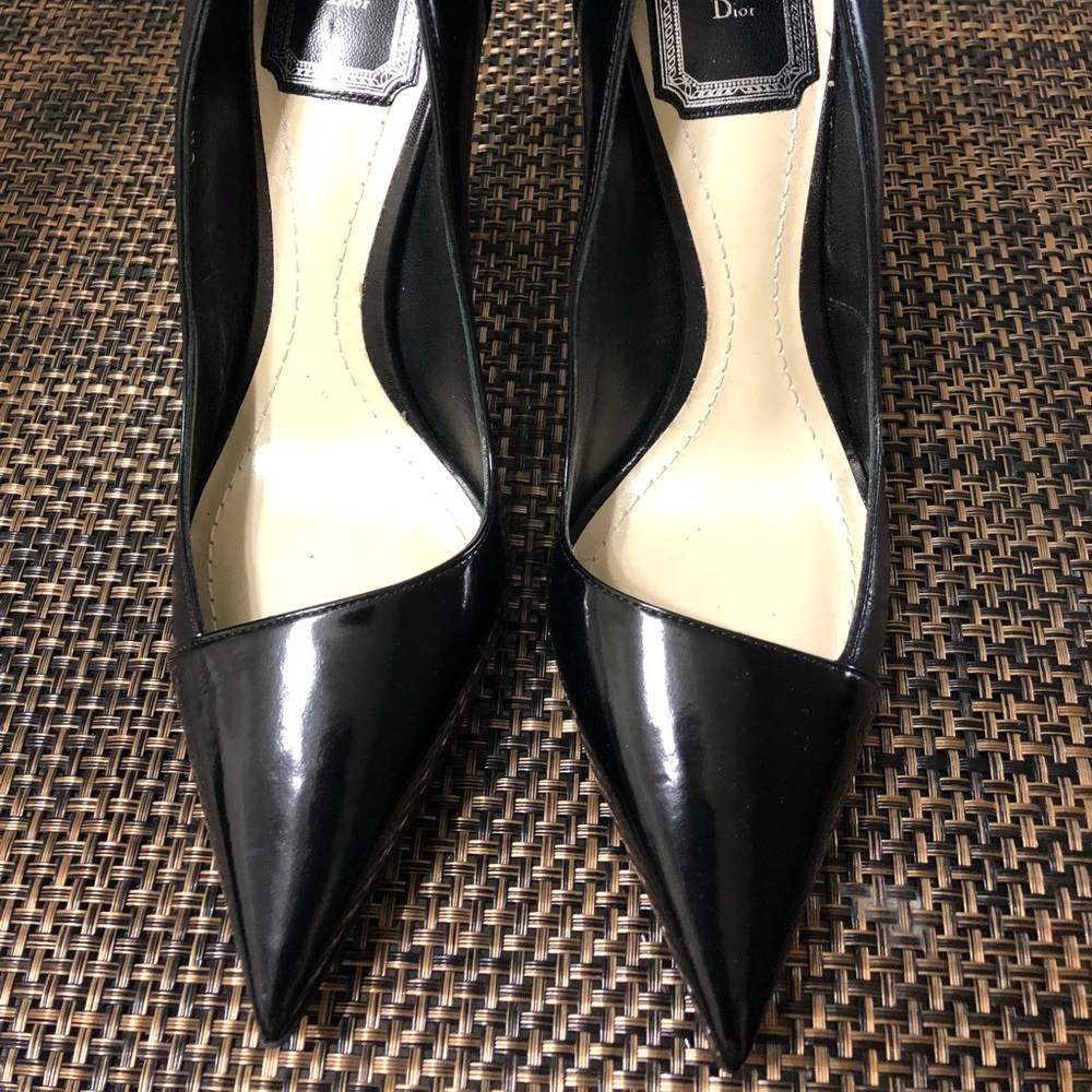Cristian Dios heels